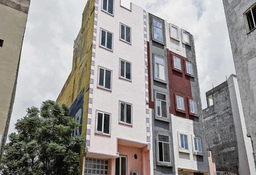 Oyo Flagship Hotel Alpine Inn