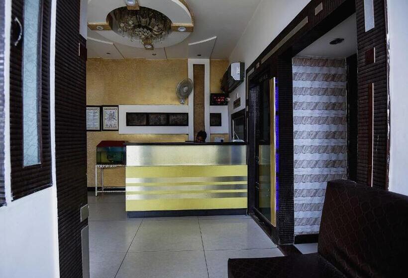 Oyo Flagship Hotel Alpine Inn