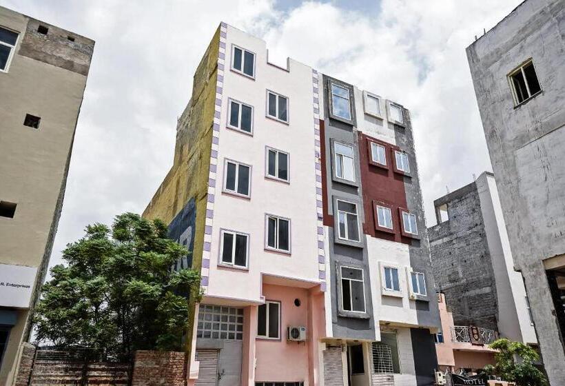 Oyo Flagship Hotel Alpine Inn