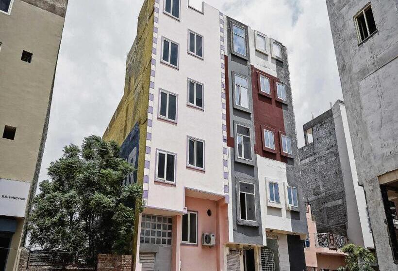 Oyo Flagship Hotel Alpine Inn