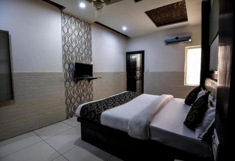 Oyo Flagship Hotel Alpine Inn