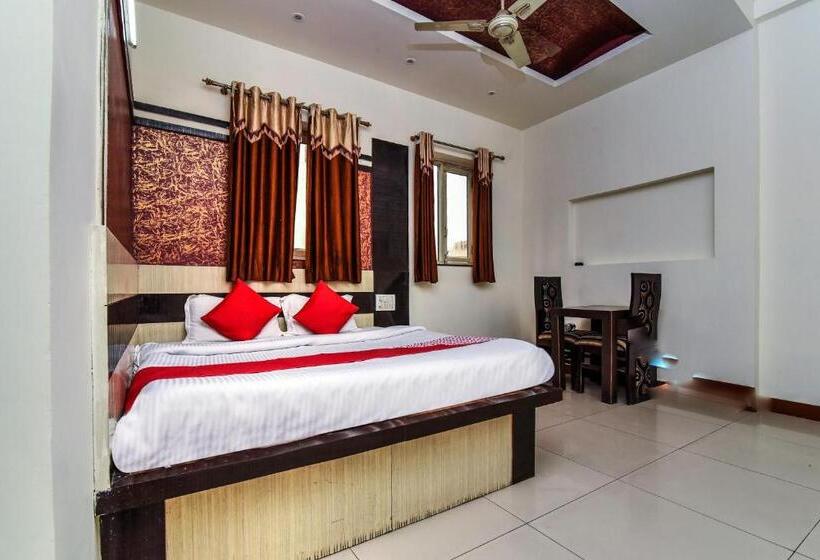 Oyo Flagship Hotel Alpine Inn