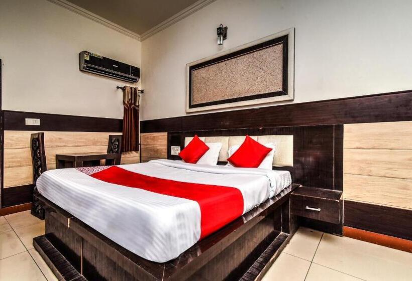 Oyo Flagship Hotel Alpine Inn