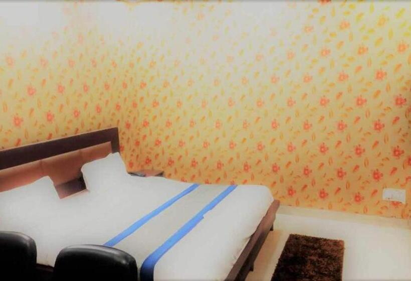 Oyo Hotel Sky Palace