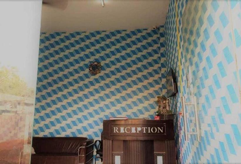 Oyo Hotel Sky Palace