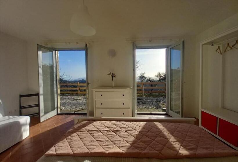 膳宿费 Affittacamere St Roch   Colazione, Bagno Annesso E Giardino   La Spezia