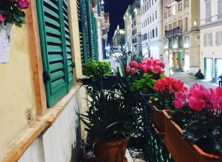 پانسیون B&b La Casa In Centro