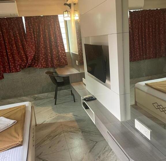 ペンション Calangute Beach Way