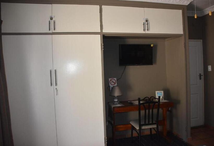 פנסיון Casac Guesthouse