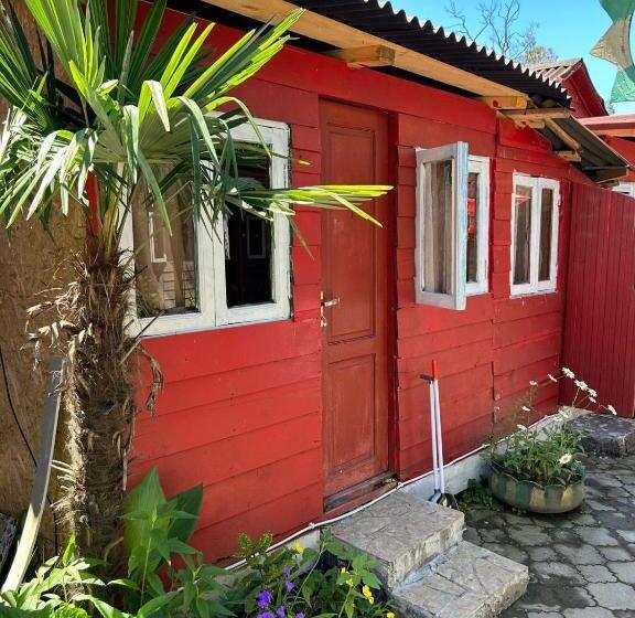 پانسیون Cottages In Ureki