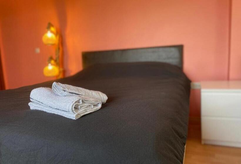 膳宿费 Cozy House Near The Airport