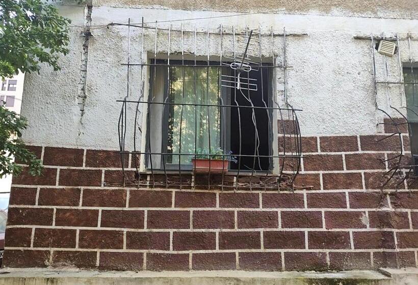 膳宿费 Guest Room Tirana Center