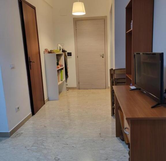 پانسیون Home Sweet Home Tiburtina Station