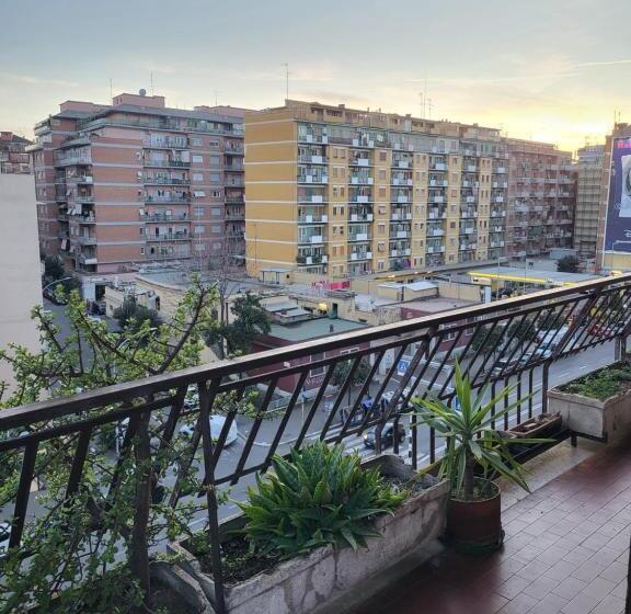 پانسیون Home Sweet Home Tiburtina Station