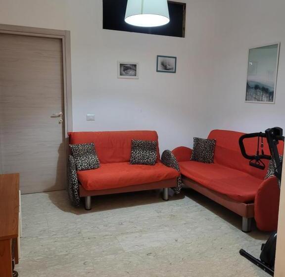 پانسیون Home Sweet Home Tiburtina Station