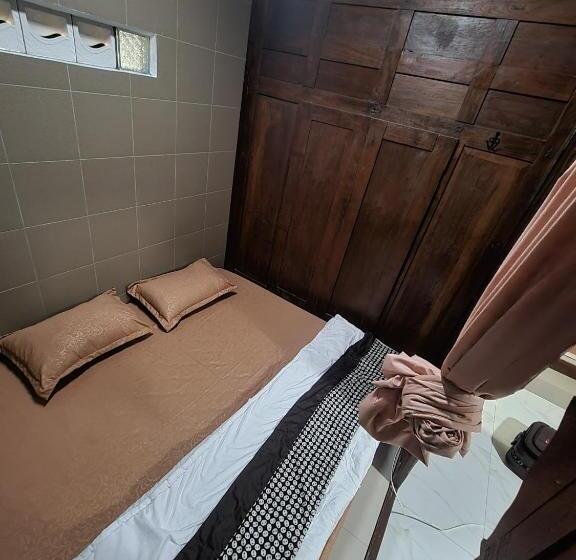 بنسيون Joglo Wismono Prambanan