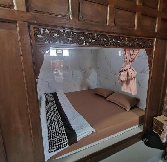بنسيون Joglo Wismono Prambanan