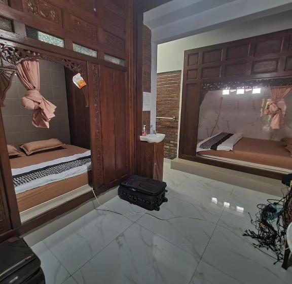 بنسيون Joglo Wismono Prambanan