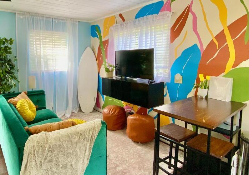 بنسيون Jupiter Farms Cottage