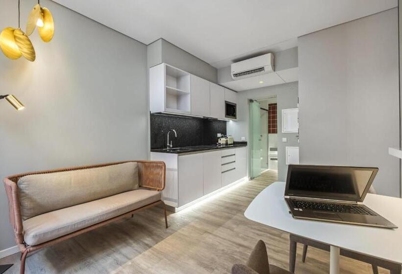 Пансион King David Suites By Madeira Sun Travel