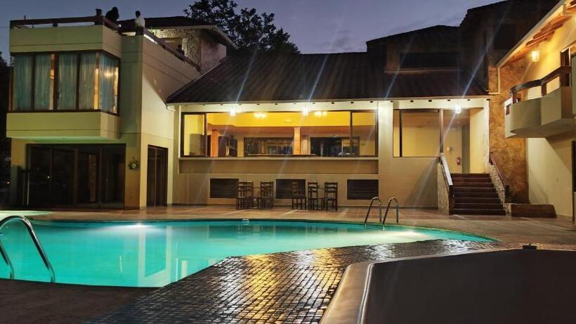 پانسیون La Rivera Chamba