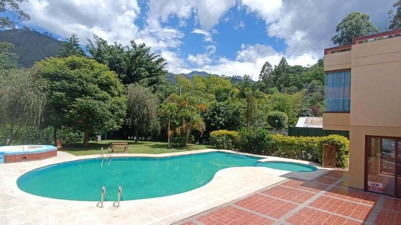 פנסיון La Rivera Chamba