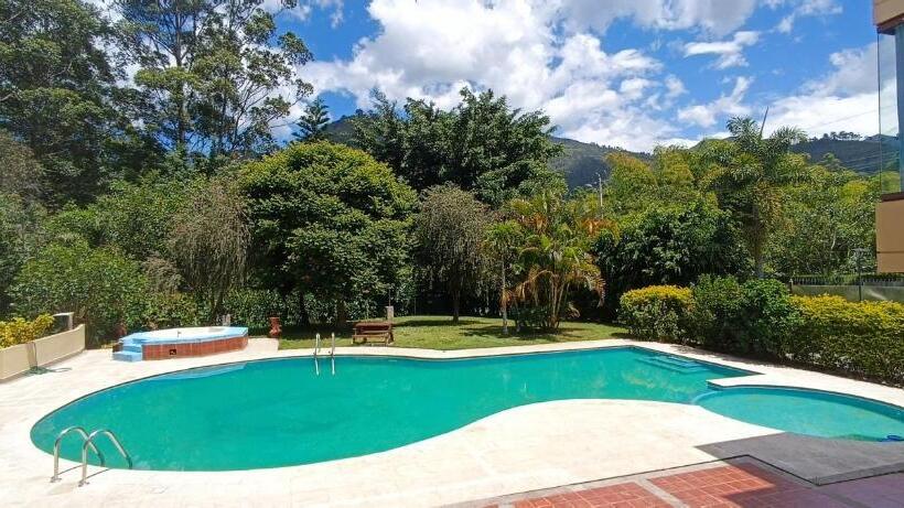 פנסיון La Rivera Chamba