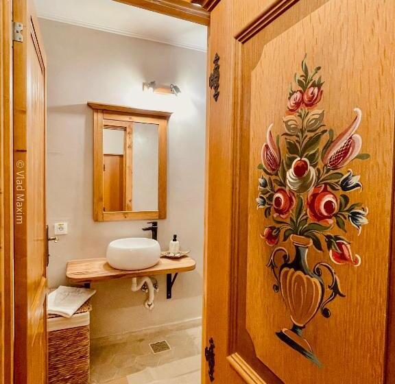 פנסיון Sadova Village   Casa Maria