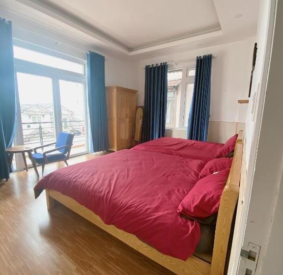 پانسیون Sapphia House