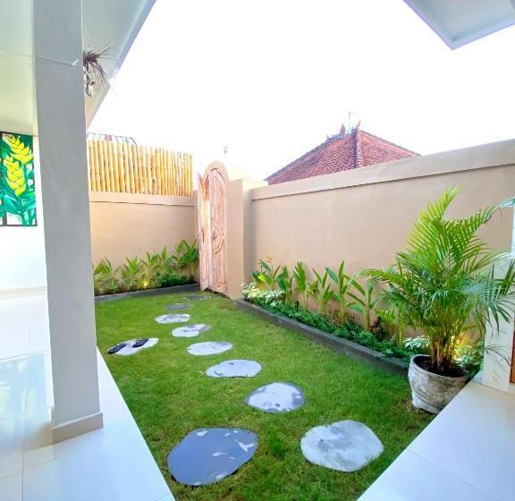 פנסיון The Alea