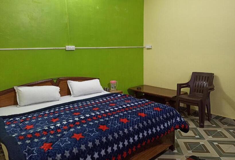 פנסיון The Kiwi Shadow Guest House