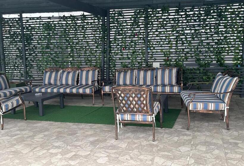 膳宿费 The Rest Lodge