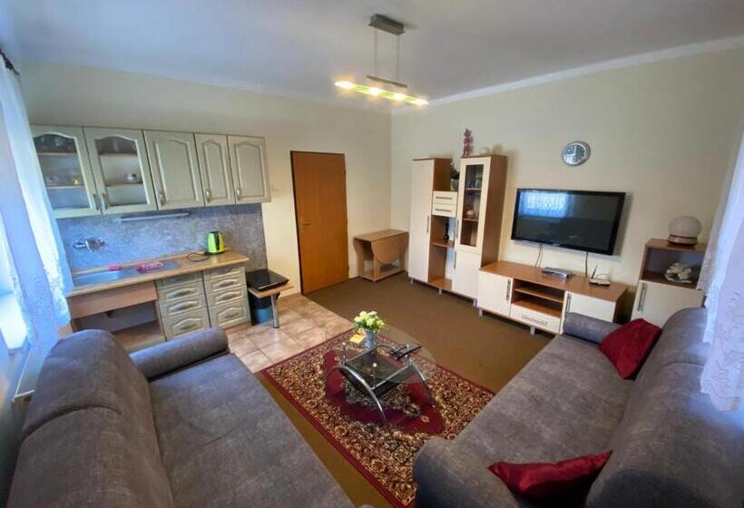 ペンション Turistická Ubytovňa Vartáš