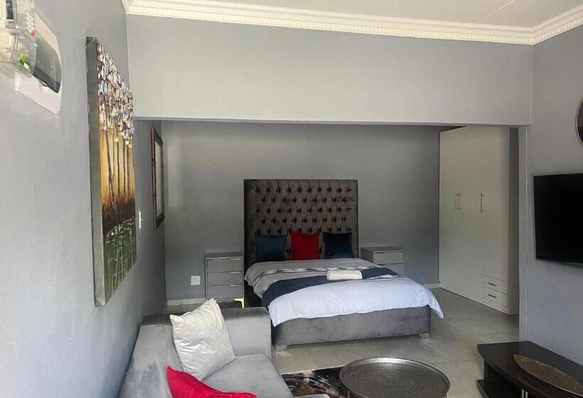 بنسيون Ubuntu Lifestyle Estate