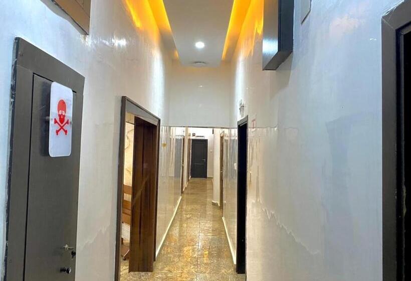 Rove Luxury Hotel And Suites