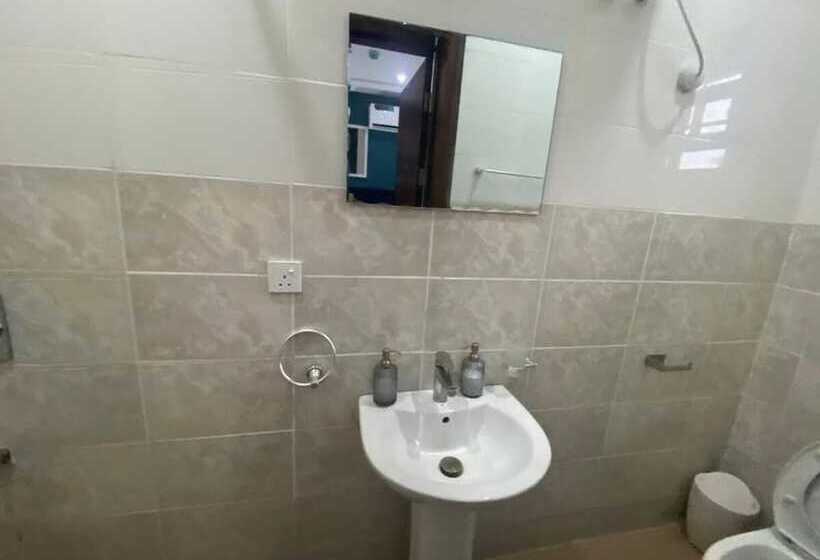 Rove Luxury Hotel And Suites