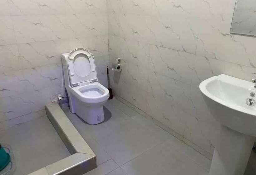 Rove Luxury Hotel And Suites