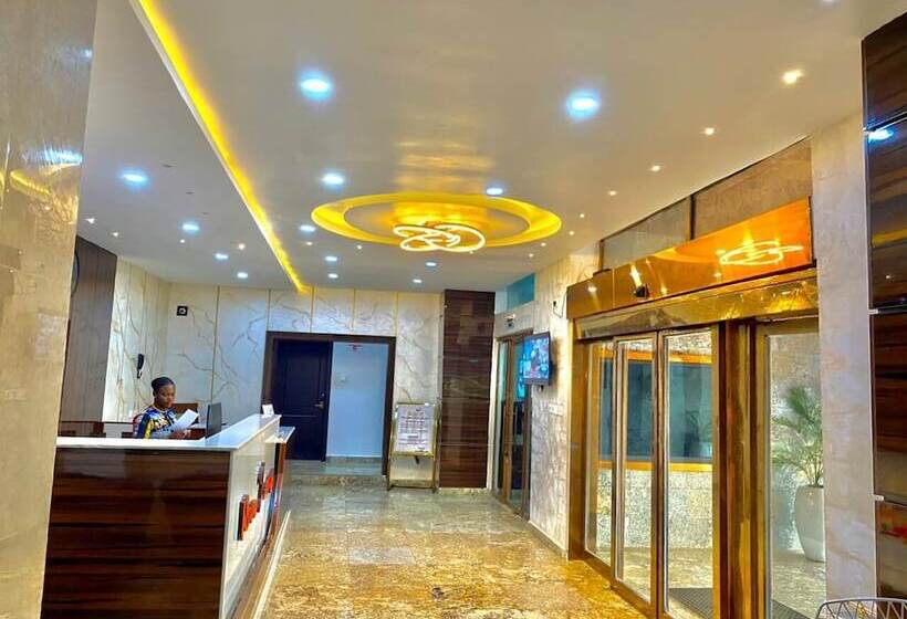 Rove Luxury Hotel And Suites