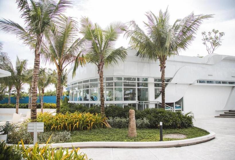 Bali Inspired With Man Made Beach View, Ps4, Instax, Karaoke & Netflix