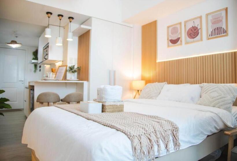 Bali Inspired With Man Made Beach View, Ps4, Instax, Karaoke & Netflix