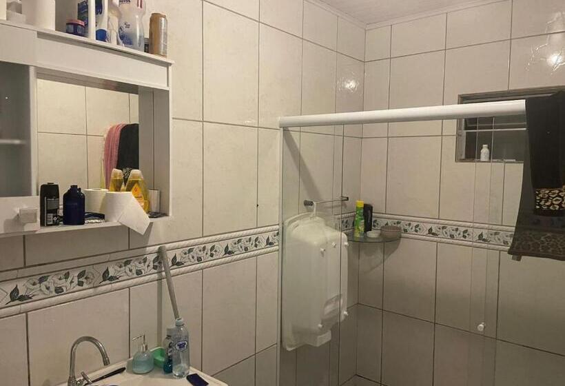 הוסטל Lohighfive