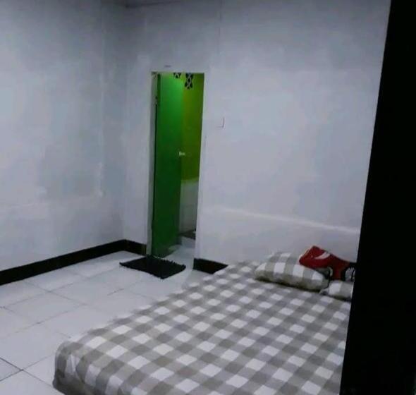 호스텔 Penginapan & Homestay Geopark Ciletuh