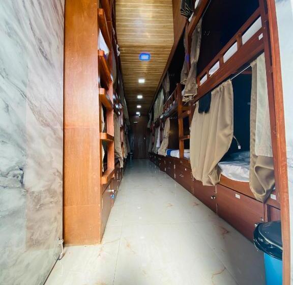 تختخواب و صبحانه Aman Dormitory 2