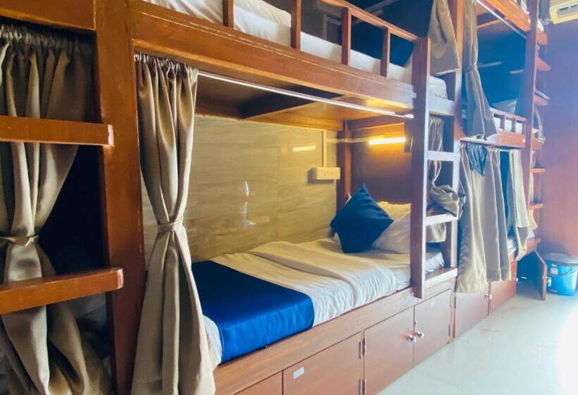 تختخواب و صبحانه Aman Dormitory 2