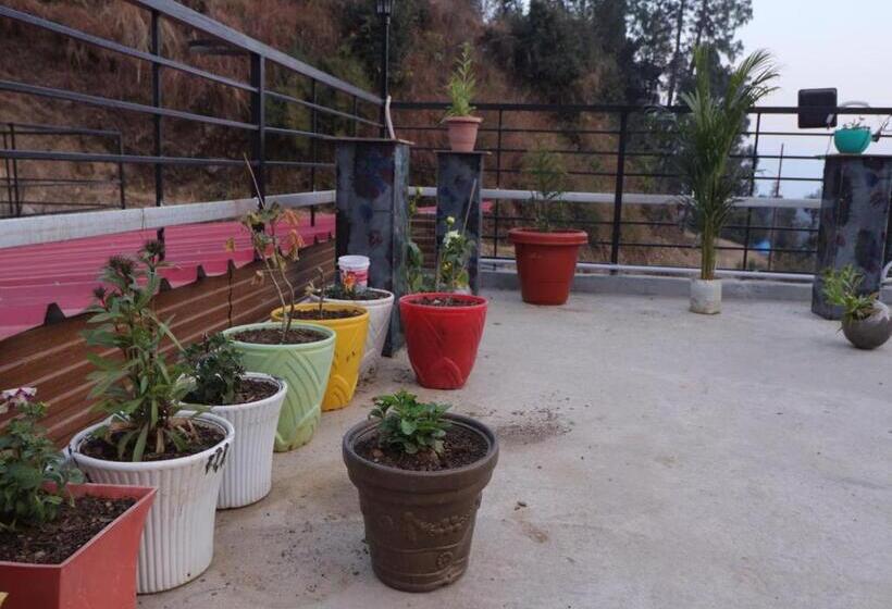 住宿加早餐  Backwoods Suites Shimla