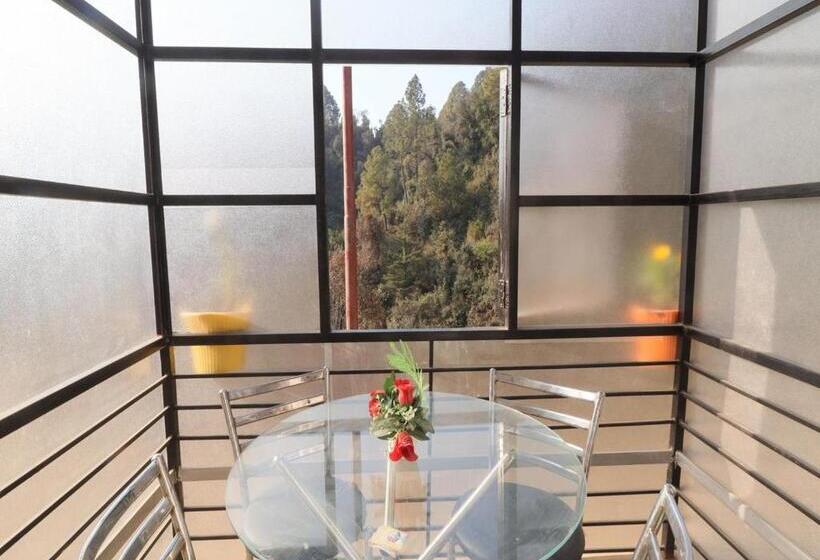 مبيت وإفطار Backwoods Suites Shimla
