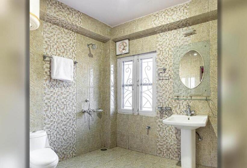 مبيت وإفطار Backwoods Suites Shimla