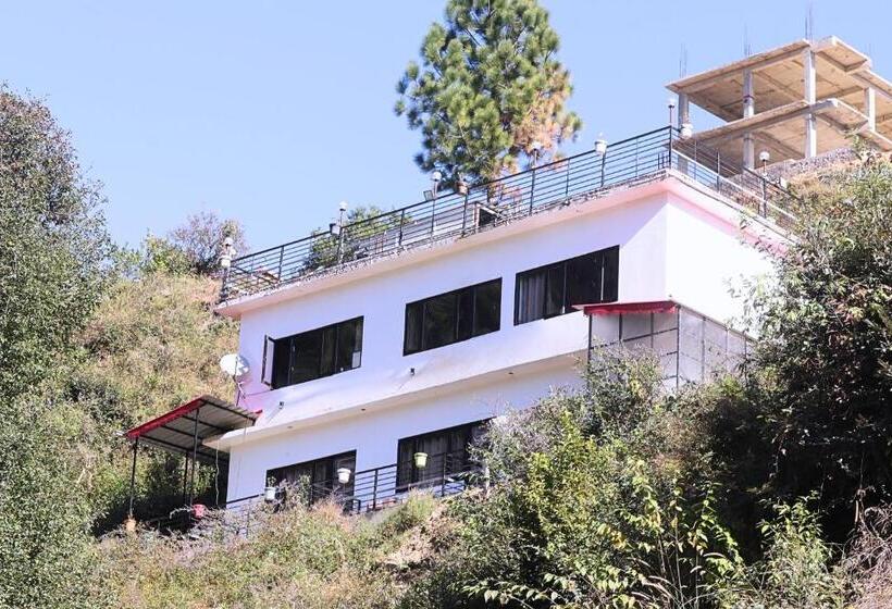 مبيت وإفطار Backwoods Suites Shimla
