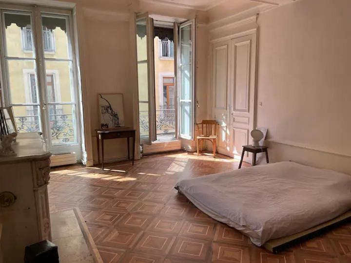 Bed and Breakfast Chambre Spacieuse Dans Magnifique Appartement Xvii