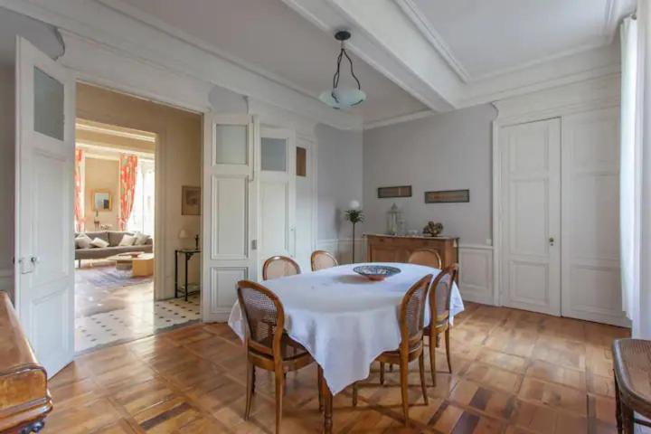 Bed and Breakfast Chambre Spacieuse Dans Magnifique Appartement Xvii